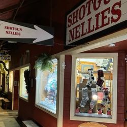 Shotgun Nellie's - Front entrance downtown Winthrop