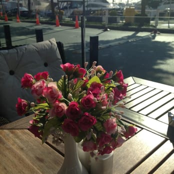 Brasserie Catwalk - Dışardaki masalardan - Cafes Near Me - Istanbul, 34 Brasserie Catwalk - Dışardaki masalardan - Cafes Near Me - Istanbul, 34