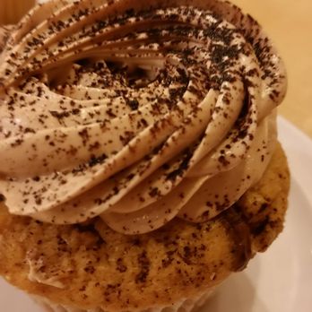 Molly's Cupcakes - Peanut butter nutella cupcake - Desserts Near Me - Chicago, Illinois Molly's Cupcakes - Peanut butter nutella cupcake - Desserts Near Me - Chicago, Illinois