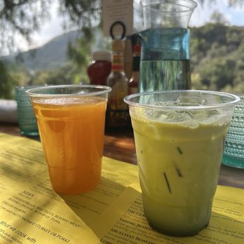 Cafe on 27 - matcha latte & orange juice - Breakfast & Brunch Near Me - Topanga, California
