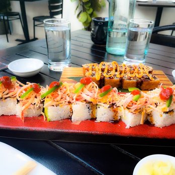 Pubbelly Sushi Brickell - Quinoa Roll - Sushi Bars Near Me - Miami, Florida