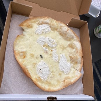 Saviano's Italian Kitchen - White pizza - Italian Near Me - Euless, Texas Saviano's Italian Kitchen - White pizza - Italian Near Me - Euless, Texas