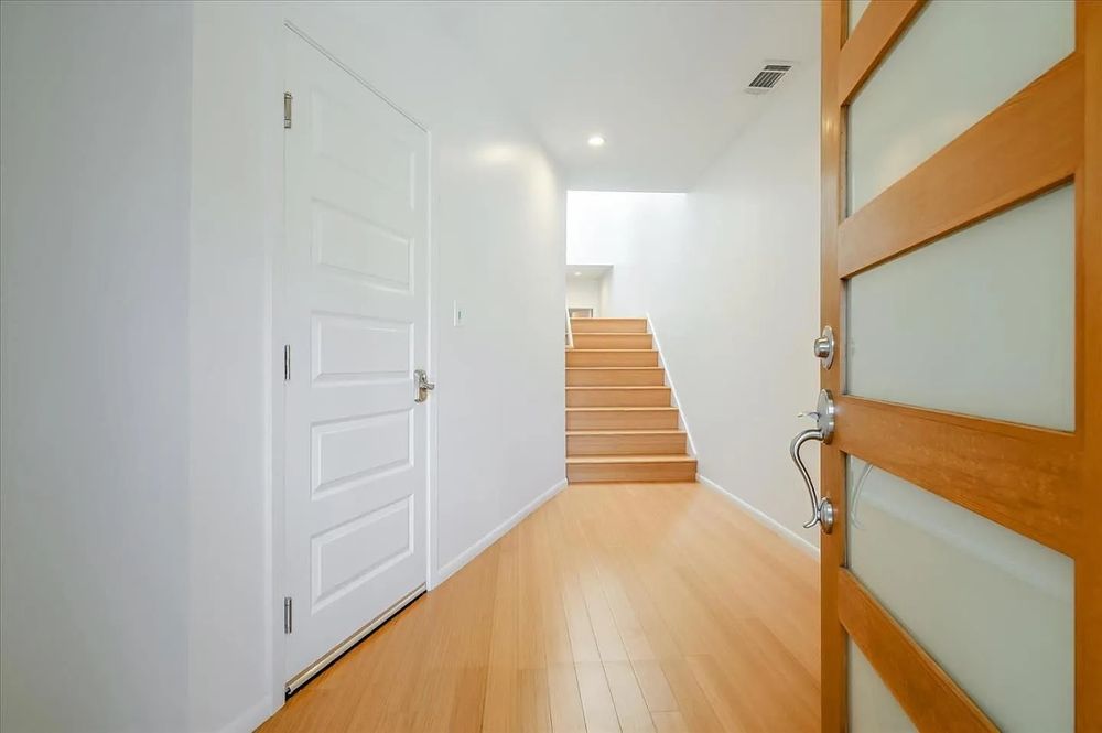 Slide of Landmark Construction