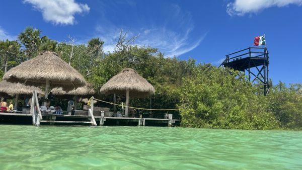 Laguna de Kaan Luum by null