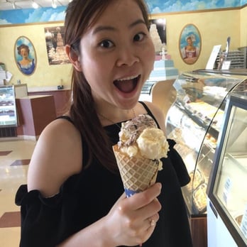 Sweet Dreams - Bakeries Near Me - Warren, Michigan