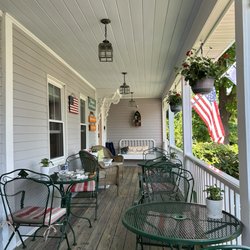 Bourne Bed & Breakfast - Porch