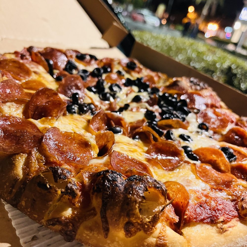 WORLD’S BEST PIZZA 269 Photos & 459 Reviews 3142 Colima Rd