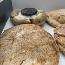 Crave Cookies - Caramel snickerdoodle