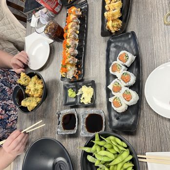 Kakuna Sushi - Sushi Bars Near Me - Milpitas, California