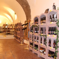 Bottle Shop - Bottle Shop - Verkaufsraum mit nationalen und internationalen Bierspezialitäten.