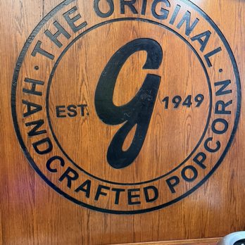Garrett Popcorn Shops - Logo - Popcorn Shops Near Me - Chicago, Illinois