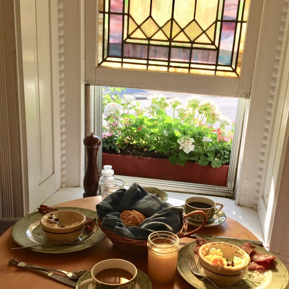 The Stone Turret - Homemade breakfast at The Stone Turret. - Bed & Breakfast Near Me - Gardiner, Maine The Stone Turret - Homemade breakfast at The Stone Turret. - Bed & Breakfast Near Me - Gardiner, Maine