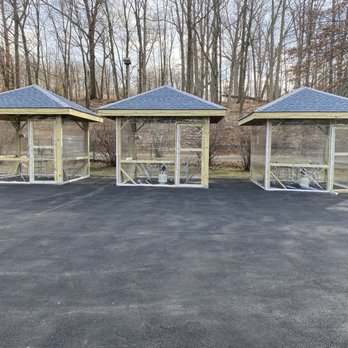 Mount Ivy Diner - three chicken coops in a parking lot - New American Near Me - Pomona, New York