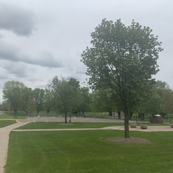 Riverside Park - Well maintained parking - Playgrounds Near Me - St. Cloud, Minnesota