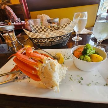 Fairgrounds Hotel - Crab legs - Seafood Near Me - Allentown, Pennsylvania