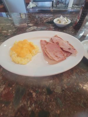 Louie's Ham & Corned Beef by null