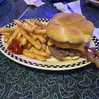 Speed Trap Diner - The Ohio burger with fries - Diners Near Me - Woodville, Ohio
