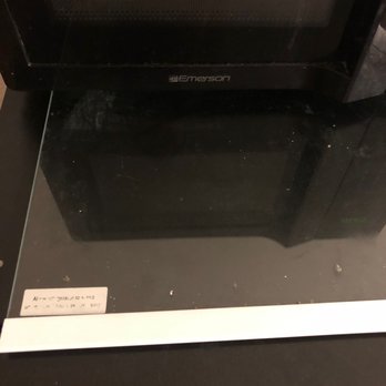 Motel 6 Beaverton - Dirty microwave tray - Hotels Near Me - Beaverton, Oregon