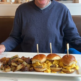 SYRUP - St Charles - Sliders - Breakfast & Brunch Near Me - St. Charles, Illinois SYRUP - St Charles - Sliders - Breakfast & Brunch Near Me - St. Charles, Illinois