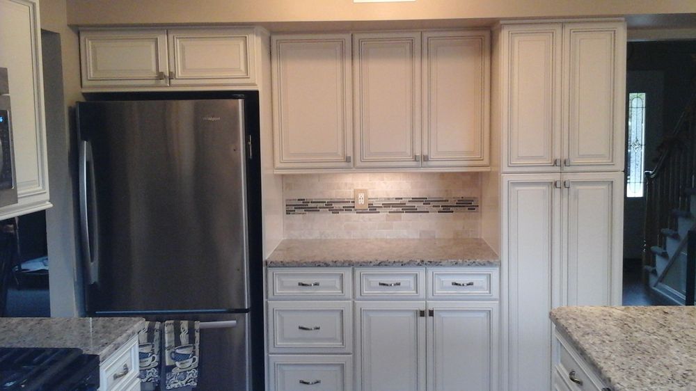 Slide of Kabinet King