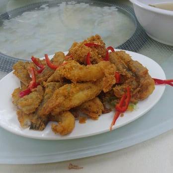 陳六記飯店 - Deep fried fish.  You also need to get this. - Cantonese Near Me - Hong Kong, HK