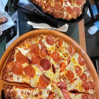 Round Table Pizza - Pizza Near Me - Lakewood, California Round Table Pizza - Pizza Near Me - Lakewood, California