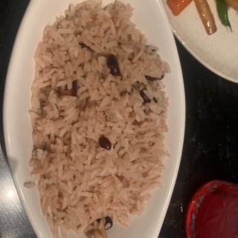 APT 4B - Rice and peas - Lounges Near Me - Atlanta, Georgia