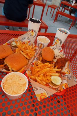 Dave's Hot Chicken by null