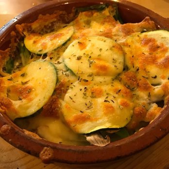 Pizzería La Tea - Verduras con mozzarella - Italian Near Me - Broto, HU Pizzería La Tea - Verduras con mozzarella - Italian Near Me - Broto, HU