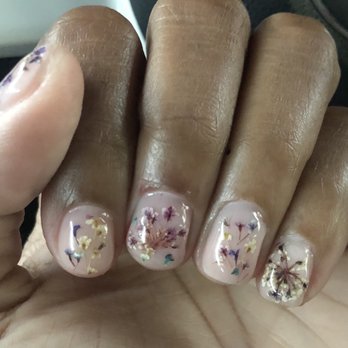 Lab & Lounge - M.A.D. Nails - Soft floral design by Morgan! So pretty! - Nail Salons Near Me - New Orleans, Louisiana Lab & Lounge - M.A.D. Nails - Soft floral design by Morgan! So pretty! - Nail Salons Near Me - New Orleans, Louisiana