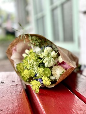 Burbage's Grocery by null