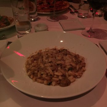 Restaurant Primi Piatti - Italian Near Me - Saint-Lambert, Quebec