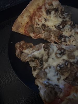 Jonny's Pizza by null