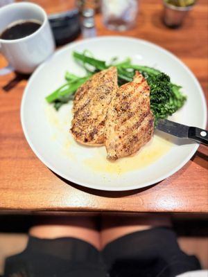 520 Bar & Grill by null
