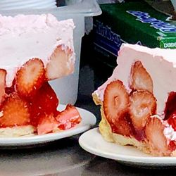 Sammy's - Strawberry Pie Slices
