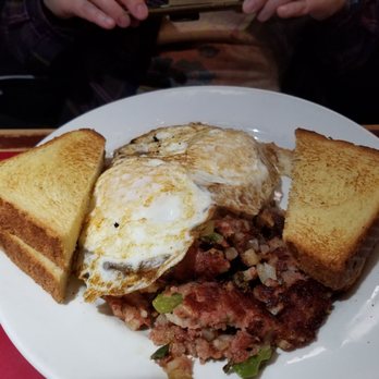 DK Diner - Corned beef hash mess - Diners Near Me - Grandview Heights, Ohio DK Diner - Corned beef hash mess - Diners Near Me - Grandview Heights, Ohio