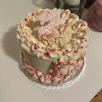 Sweetneecy's - Peppermint cake - Custom Cakes Near Me - Naperville, Illinois Sweetneecy's - Peppermint cake - Custom Cakes Near Me - Naperville, Illinois