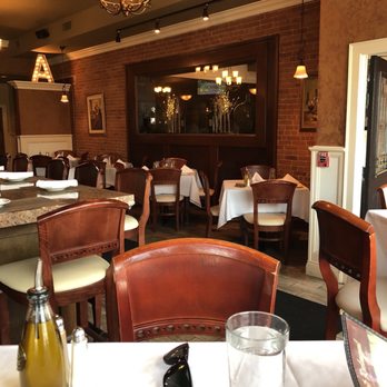 Amici's Restaurant - Italian Near Me - Shelton, Connecticut