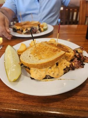 Murray's Deli by null