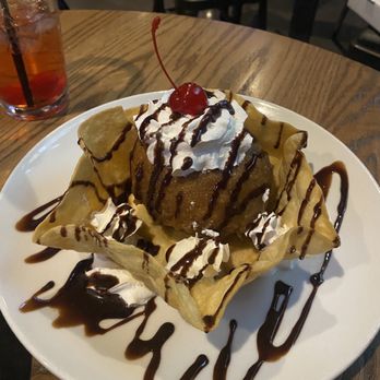 Up North Ale House - Fried ice cream - Pubs Near Me - Naperville, Illinois