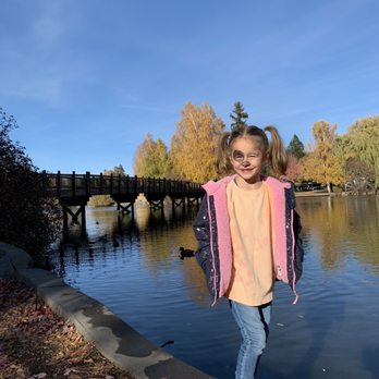 Drake Park and Mirror Pond - Parks Near Me - Bend, Oregon