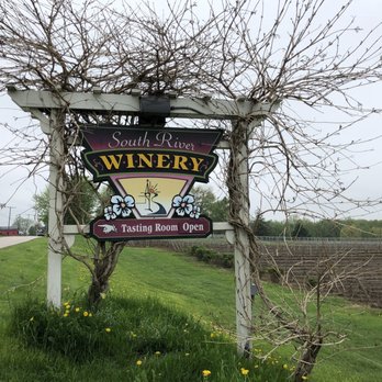 South River Vineyard - Wineries Near Me - Geneva, Ohio