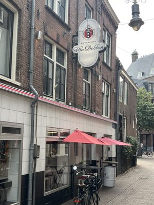 Eetsalon Van Dobben by null