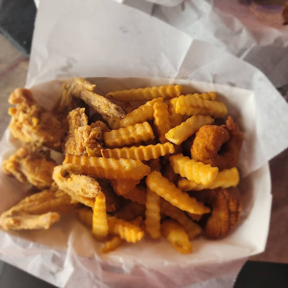 HAROLD’S CHICKEN & ICE BAR OLD NATIONAL Updated October 2024 80 Photos & 89 Reviews 5495