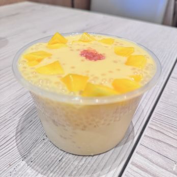 Sweethoney Dessert - M2. Mango Pomelo Sago - Desserts Near Me - Colma, California Sweethoney Dessert - M2. Mango Pomelo Sago - Desserts Near Me - Colma, California