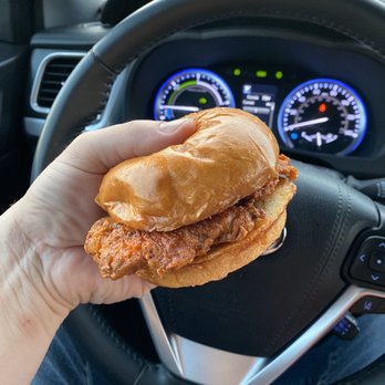 Clyde's Hot Chicken - Chicken Shop Near Me - Montclair, California