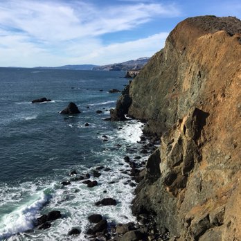Point Bonita Lighthouse - Dramatic coastal scenery along the way - Landmarks & Historical Buildings Near Me - Sausalito, California Point Bonita Lighthouse - Dramatic coastal scenery along the way - Landmarks & Historical Buildings Near Me - Sausalito, California