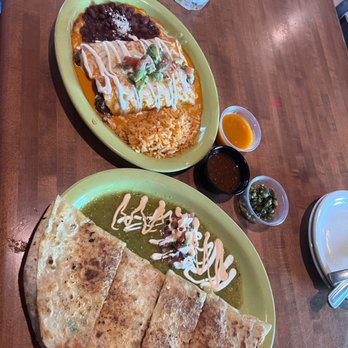 Cocina Madrigal - Mushroom enchilada and chicken quesadilla - Tacos Near Me - Phoenix, Arizona Cocina Madrigal - Mushroom enchilada and chicken quesadilla - Tacos Near Me - Phoenix, Arizona