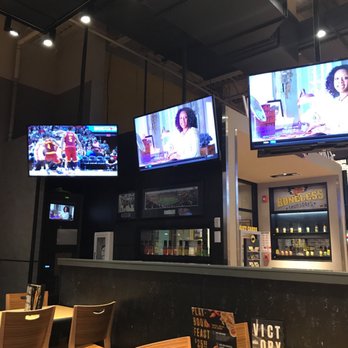 Buffalo Wild Wings - Sports Bars Near Me - Tullahoma, Tennessee