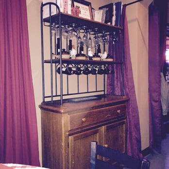 Melo Trattoria - Decor - Italian Near Me - Durham, North Carolina